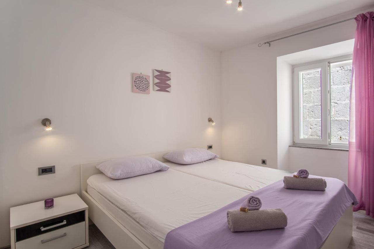 Private Holliday Apartment Pag Town Esterno foto