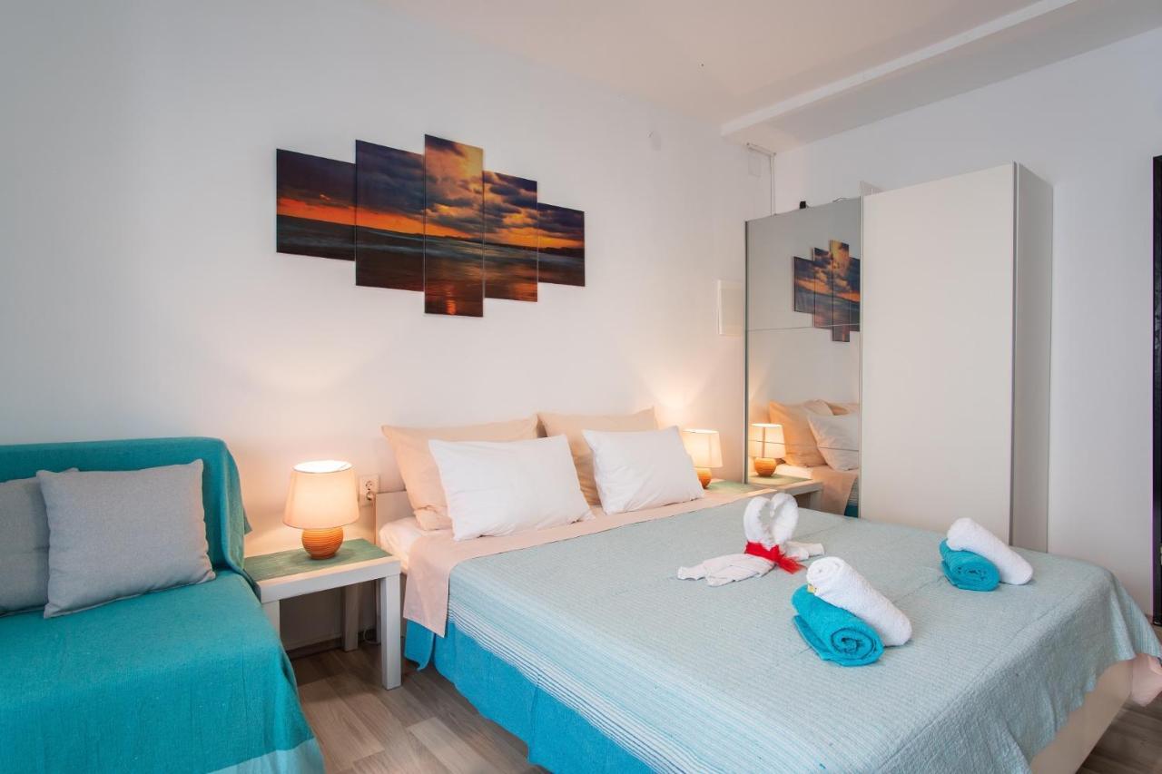 Private Holliday Apartment Pag Town Esterno foto