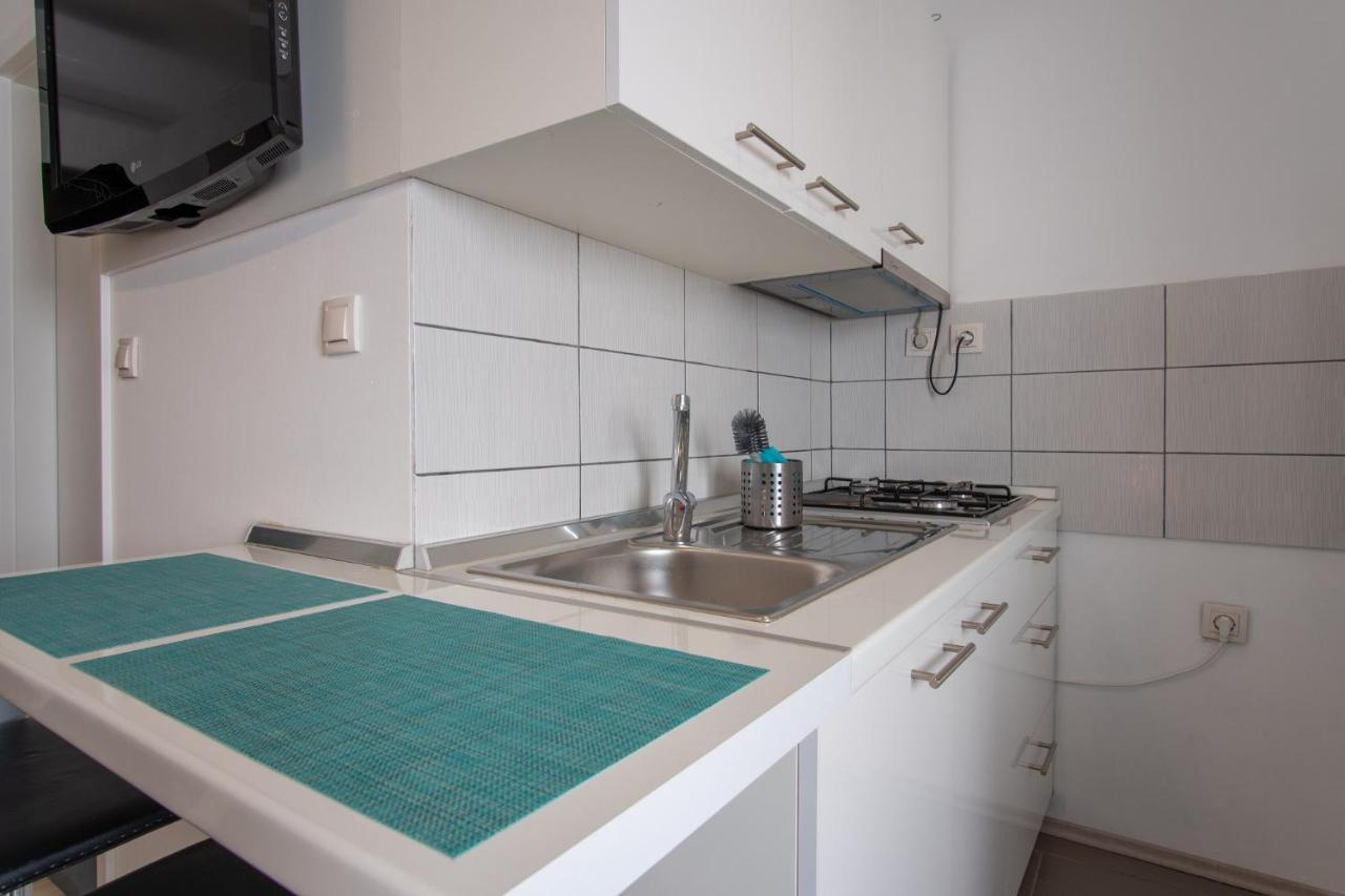 Private Holliday Apartment Pag Town Esterno foto