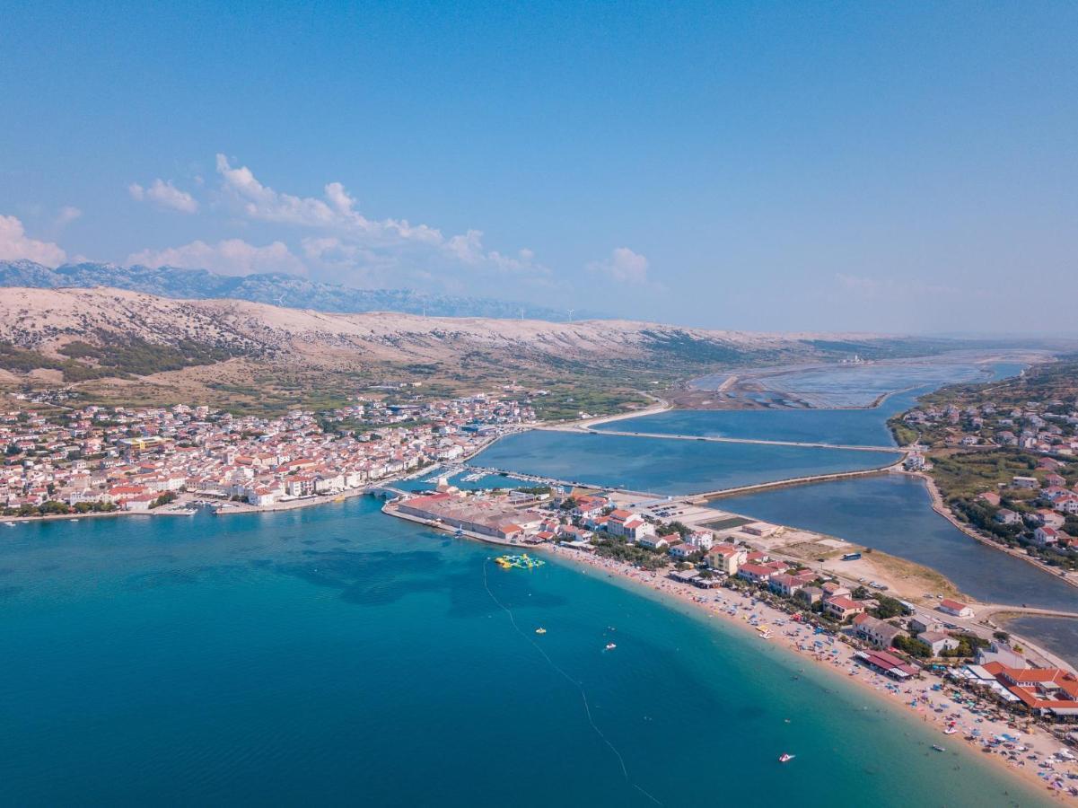 Private Holliday Apartment Pag Town Esterno foto